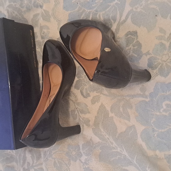 Excellent Gorgeous Vizzano Brazil Patent leather 7 medium heels - Picture 3 of 8